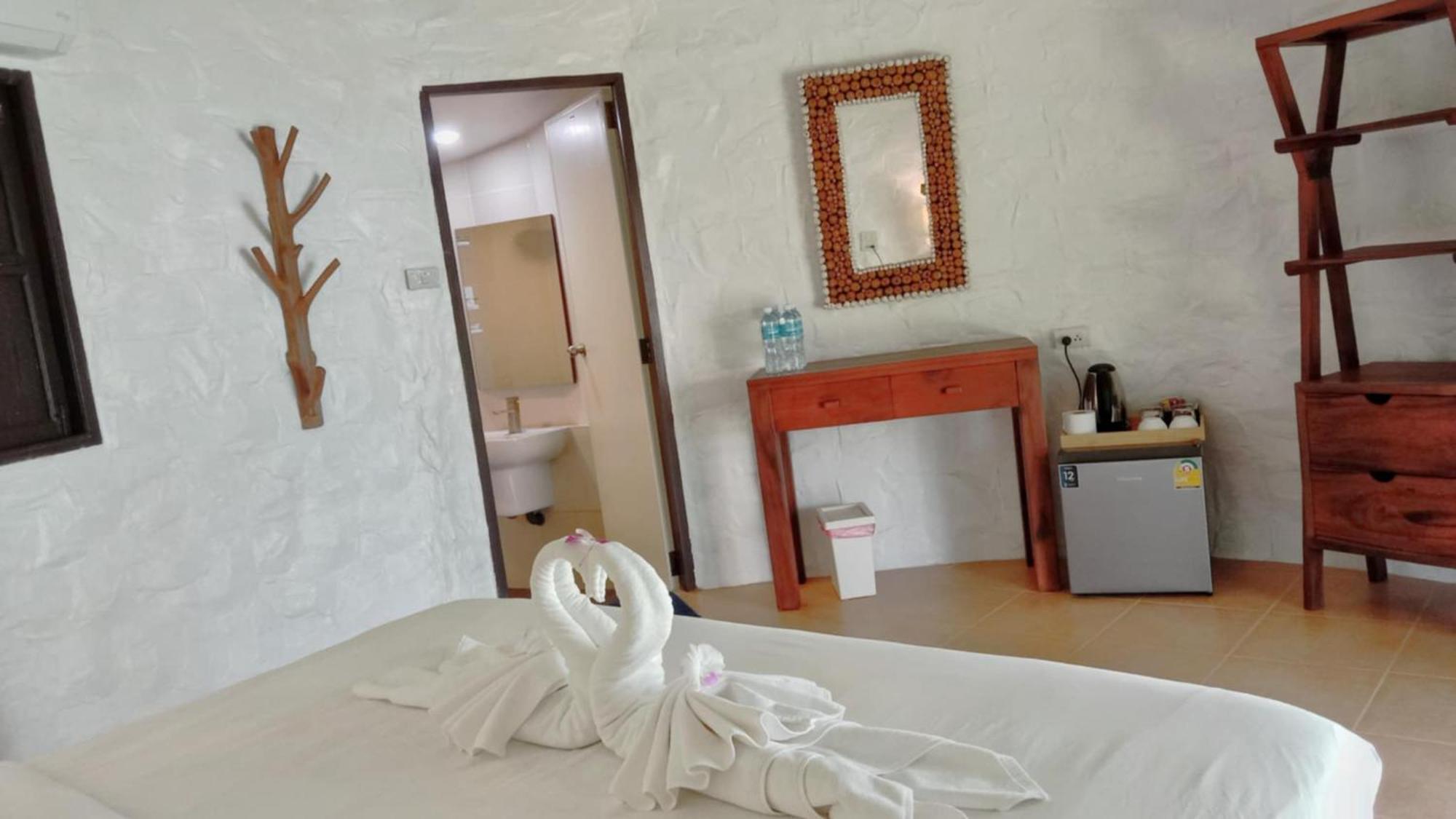 Sunrise Beach Resort Koh Chang Exterior photo